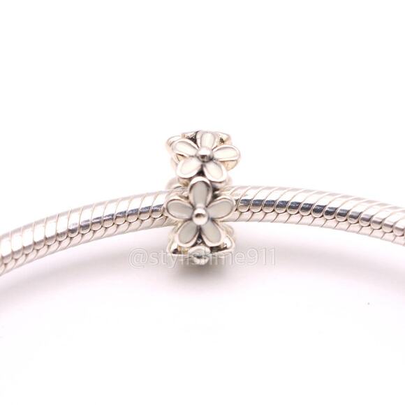 Authentic PANDORA Sterling Silver White Daisy Flower Spacer Charm - Picture 4 of 7